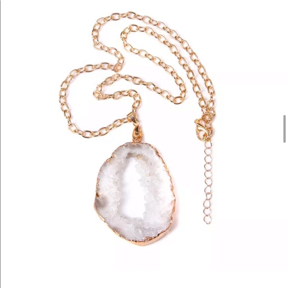 Jewelry - NEW ♡ GEODE SLICE NECKLACE GIFT